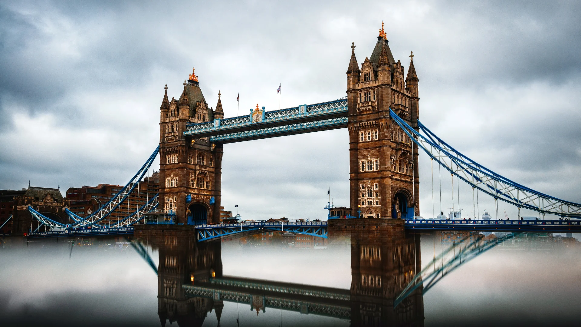 Expanding your team in the UK: Understanding work visas